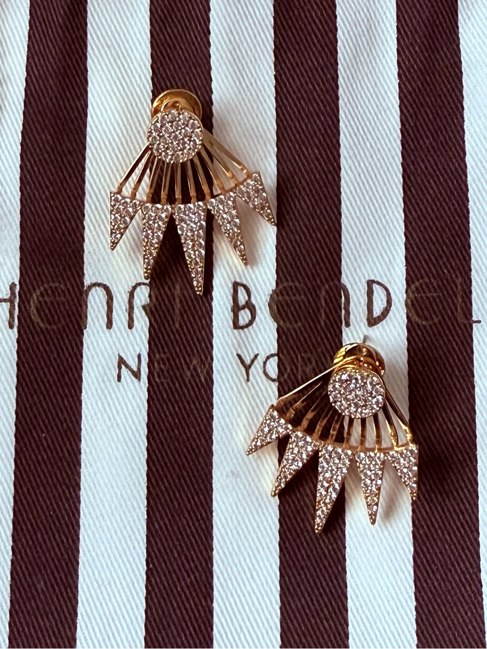 Henri Bendel Gold Crystal Radiant Fringe Fan Earrings w/ dust bag